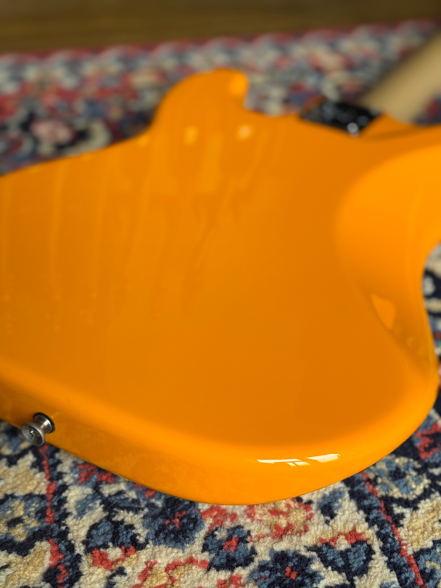 orange body finish detail