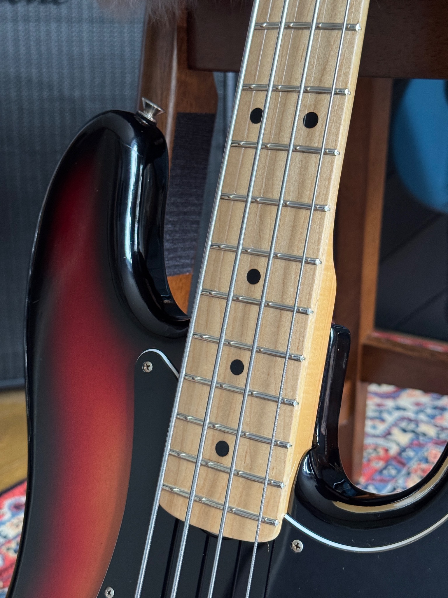 Fretboard and body joint viewed from the front.