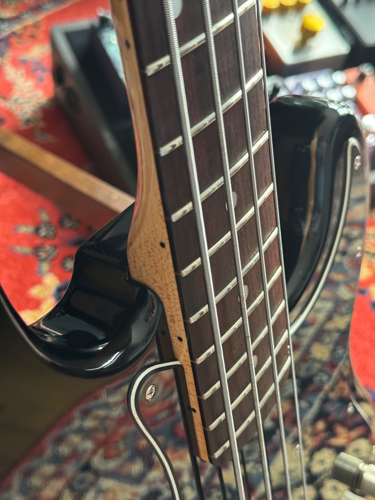 Neck and body construction detail