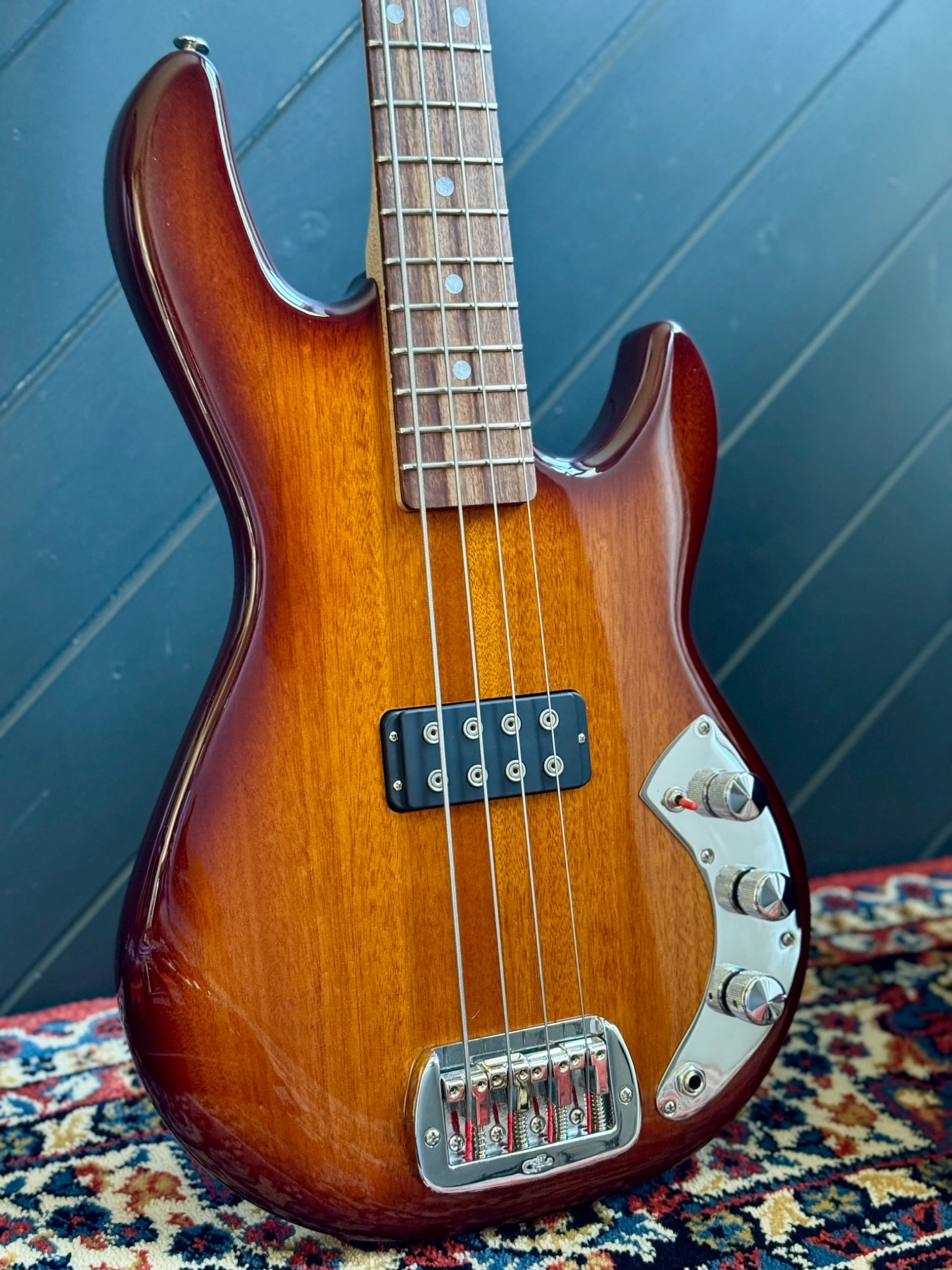 Close front view of the Tobacco Sunburst body, MFD pickup and controls.