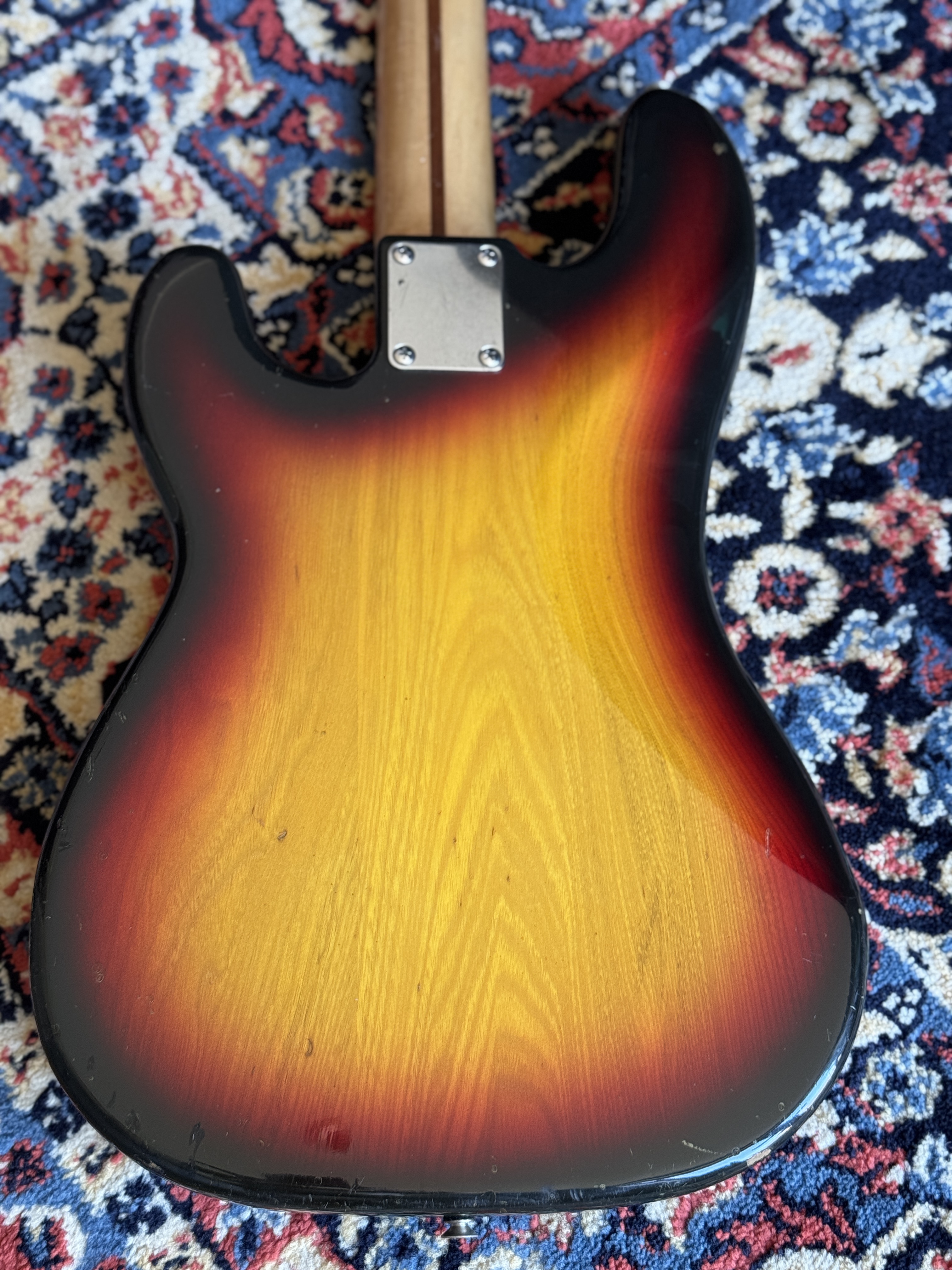 Front detail view of the body and pickups