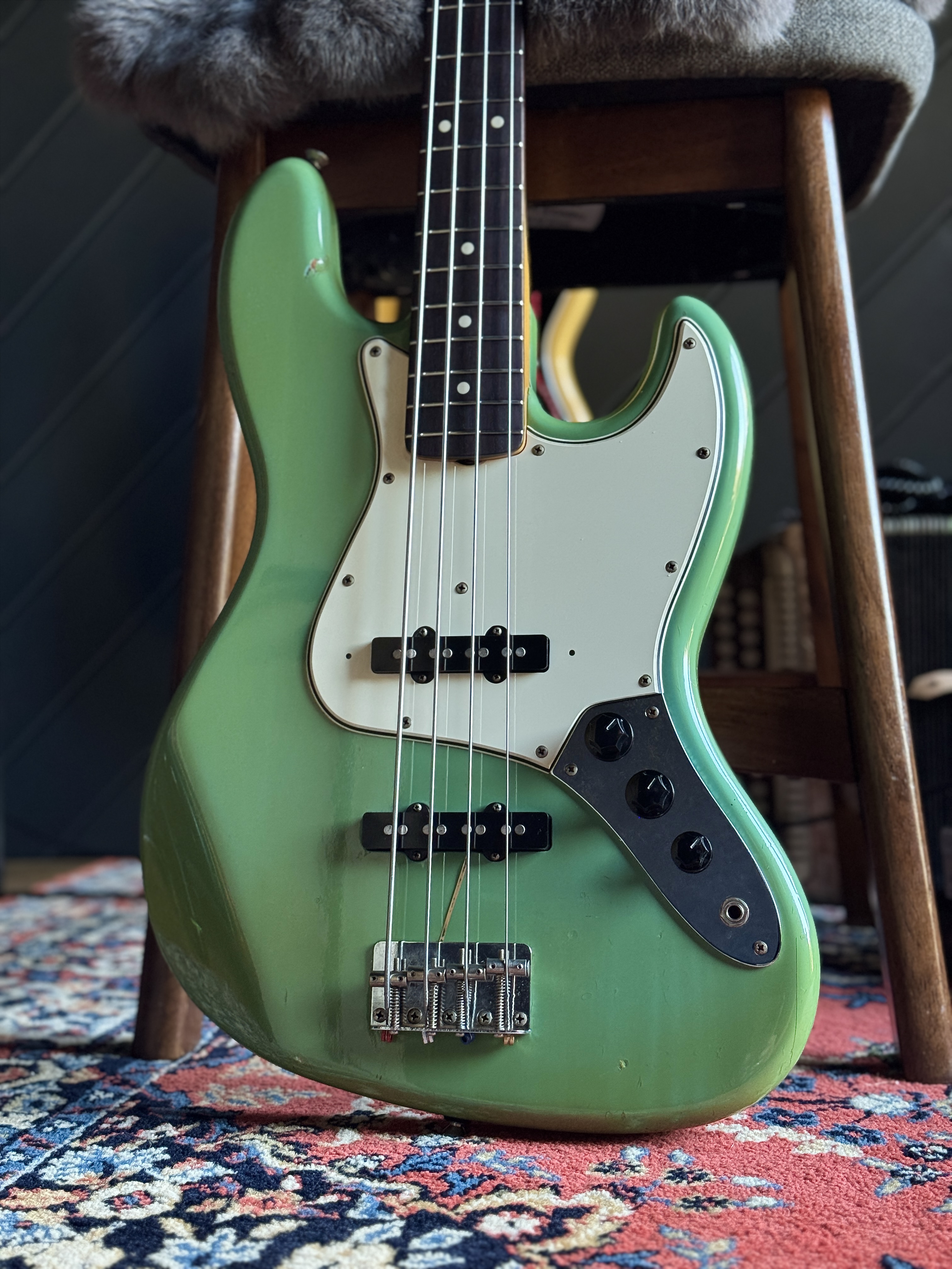 Front body, pickups and controls of the Squier JV Jazz Bass