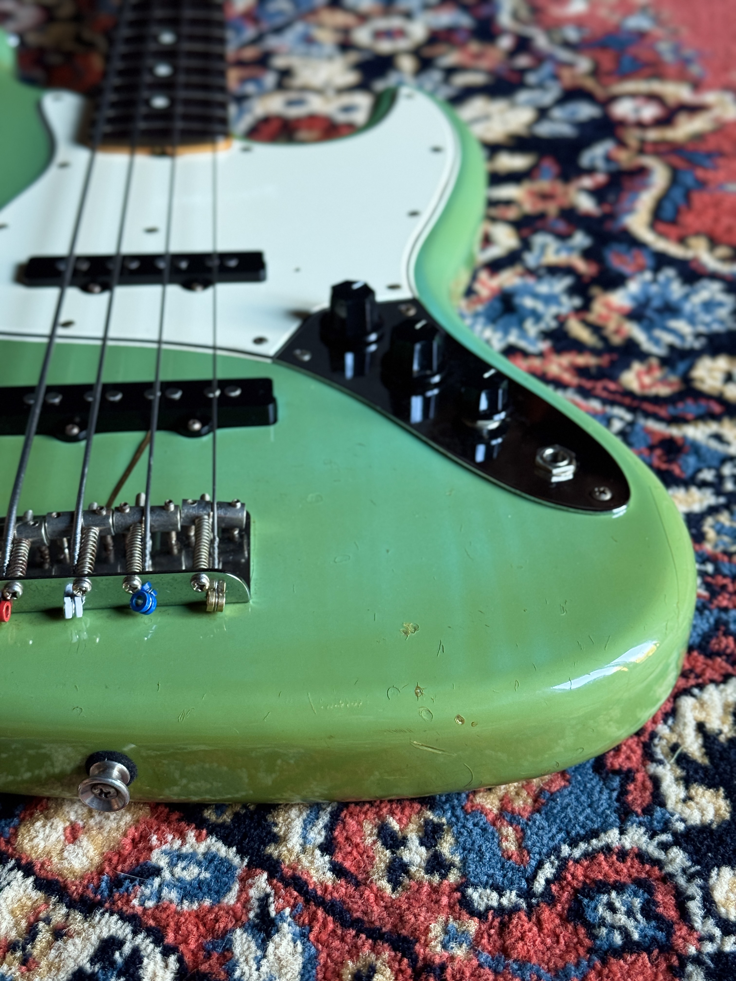 1983 Squier by Fender JV Jazz Bass — signs of life