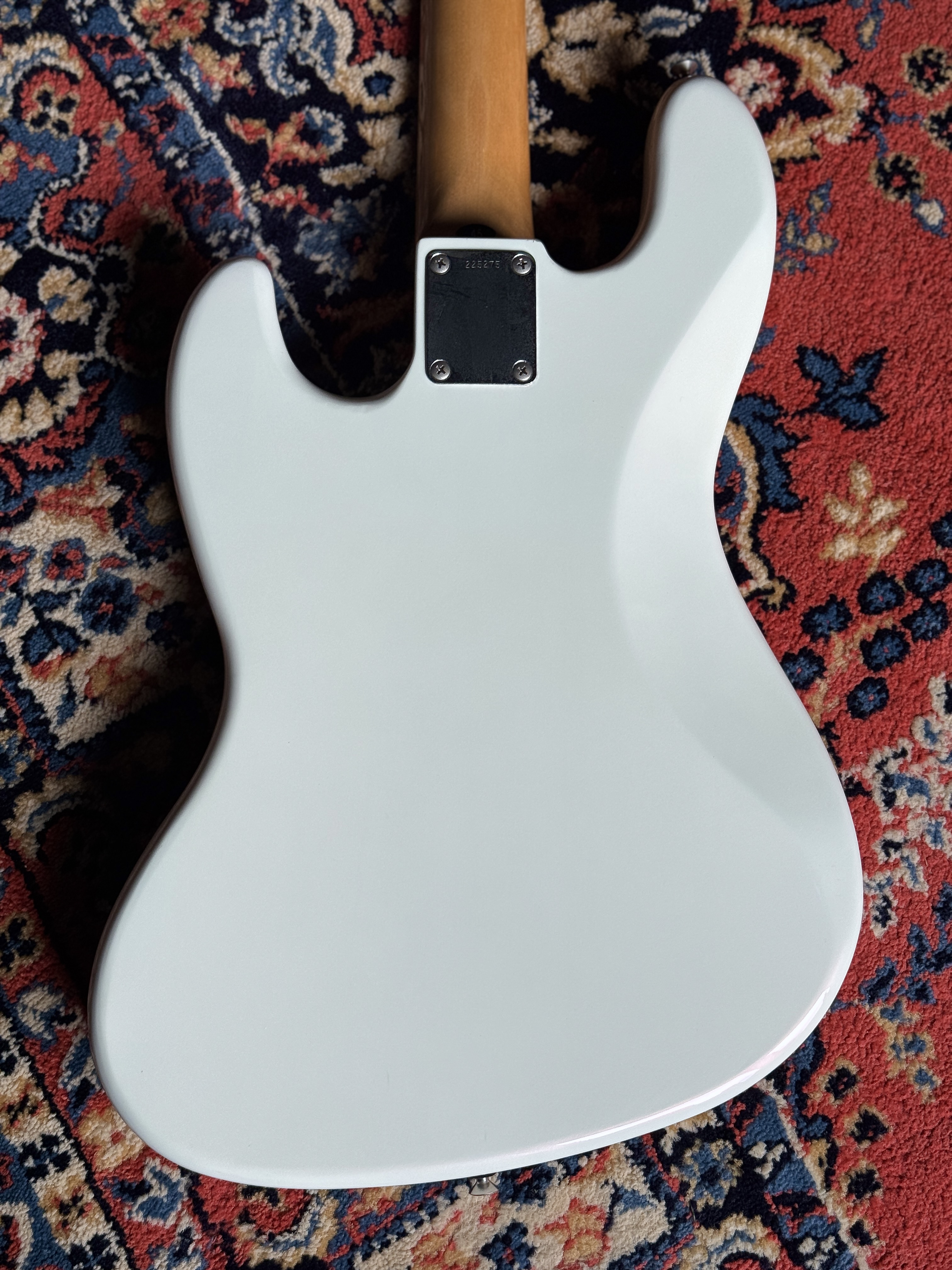 Rear body and neck plate detail