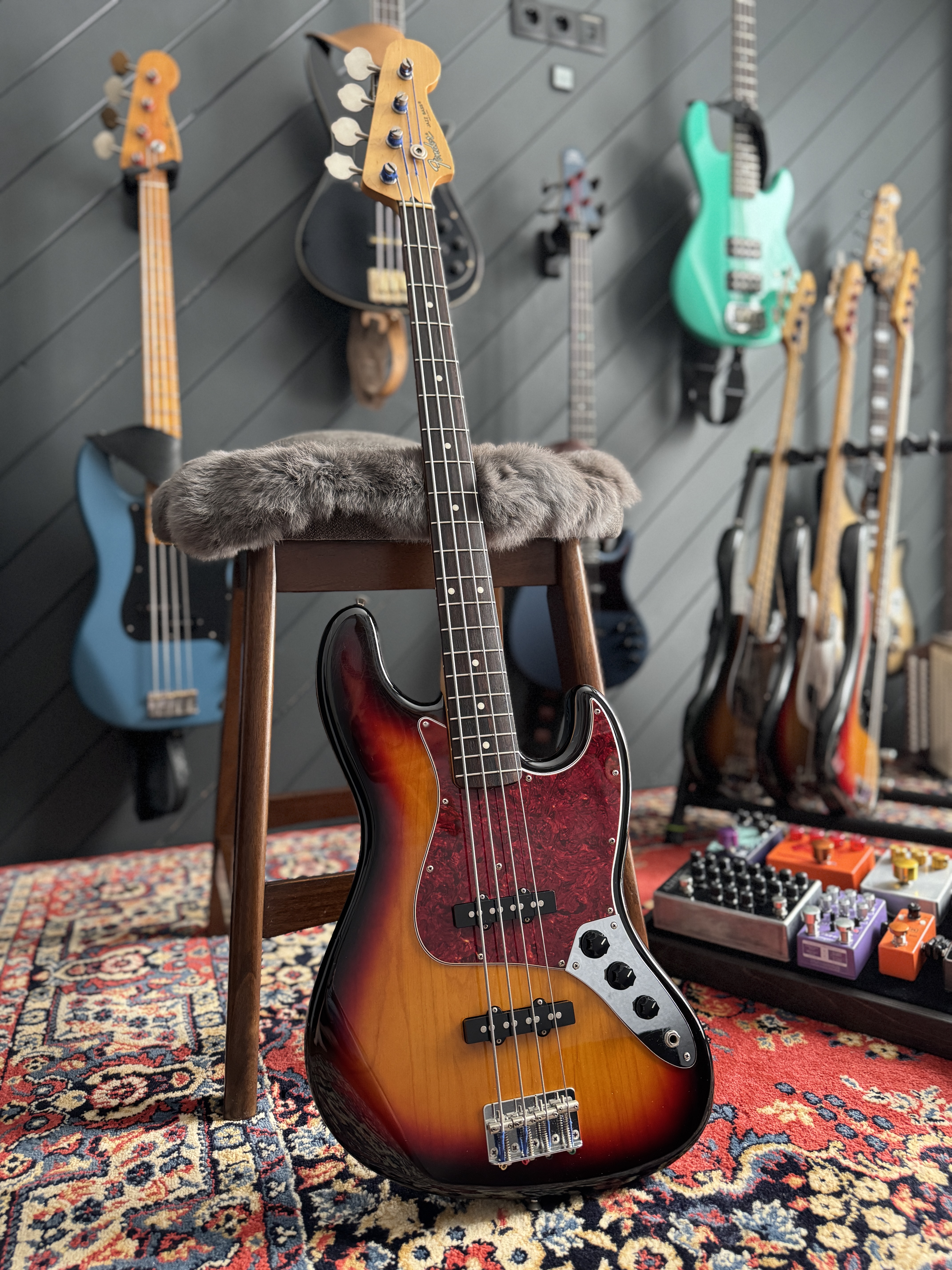 1994–1995 Fender Japan JB-STD Jazz Bass — photograph in the Gruuvik Chamber Gone collection