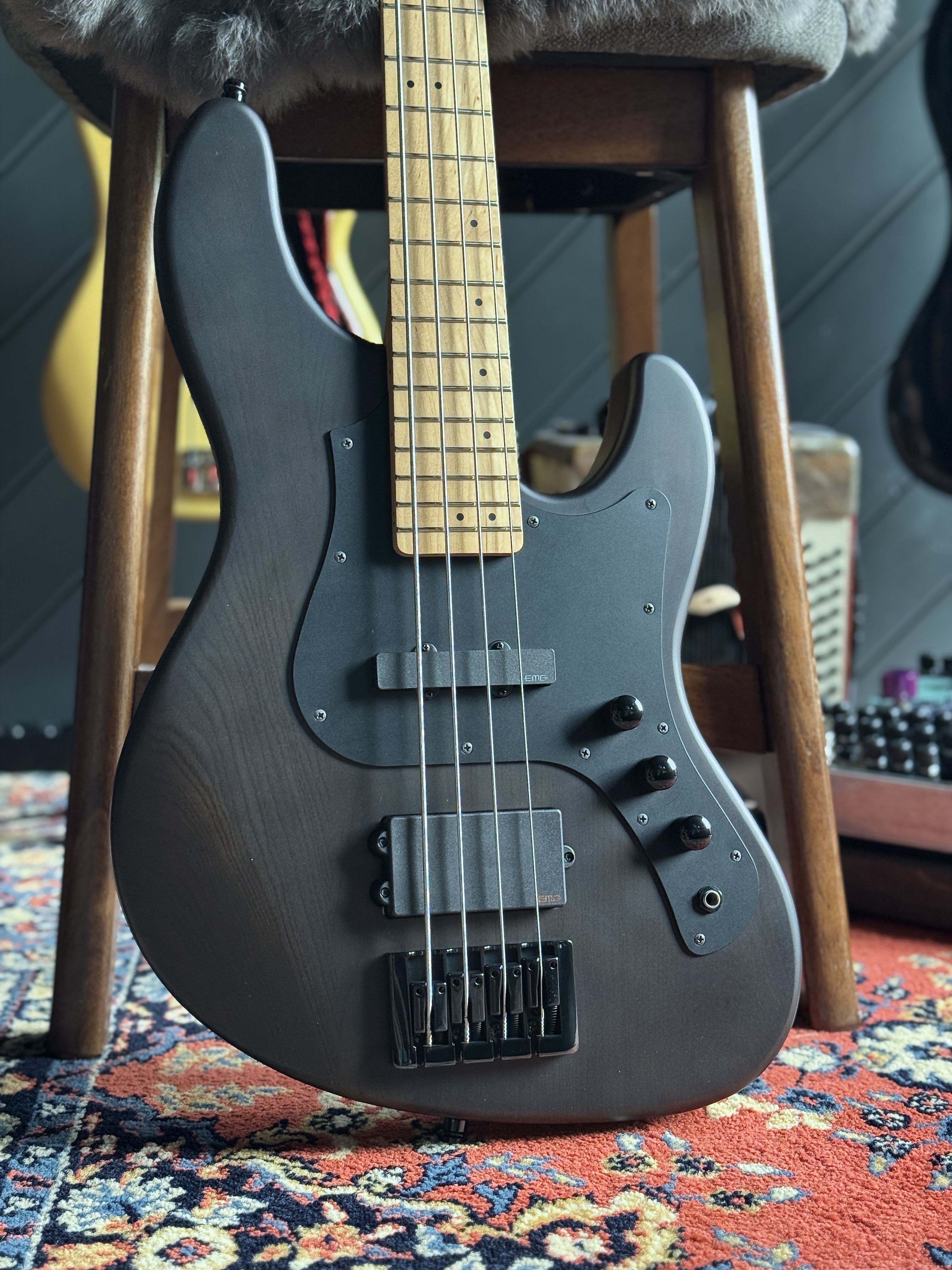 Rear view of the FGN J-Standard Mighty Jazz bass