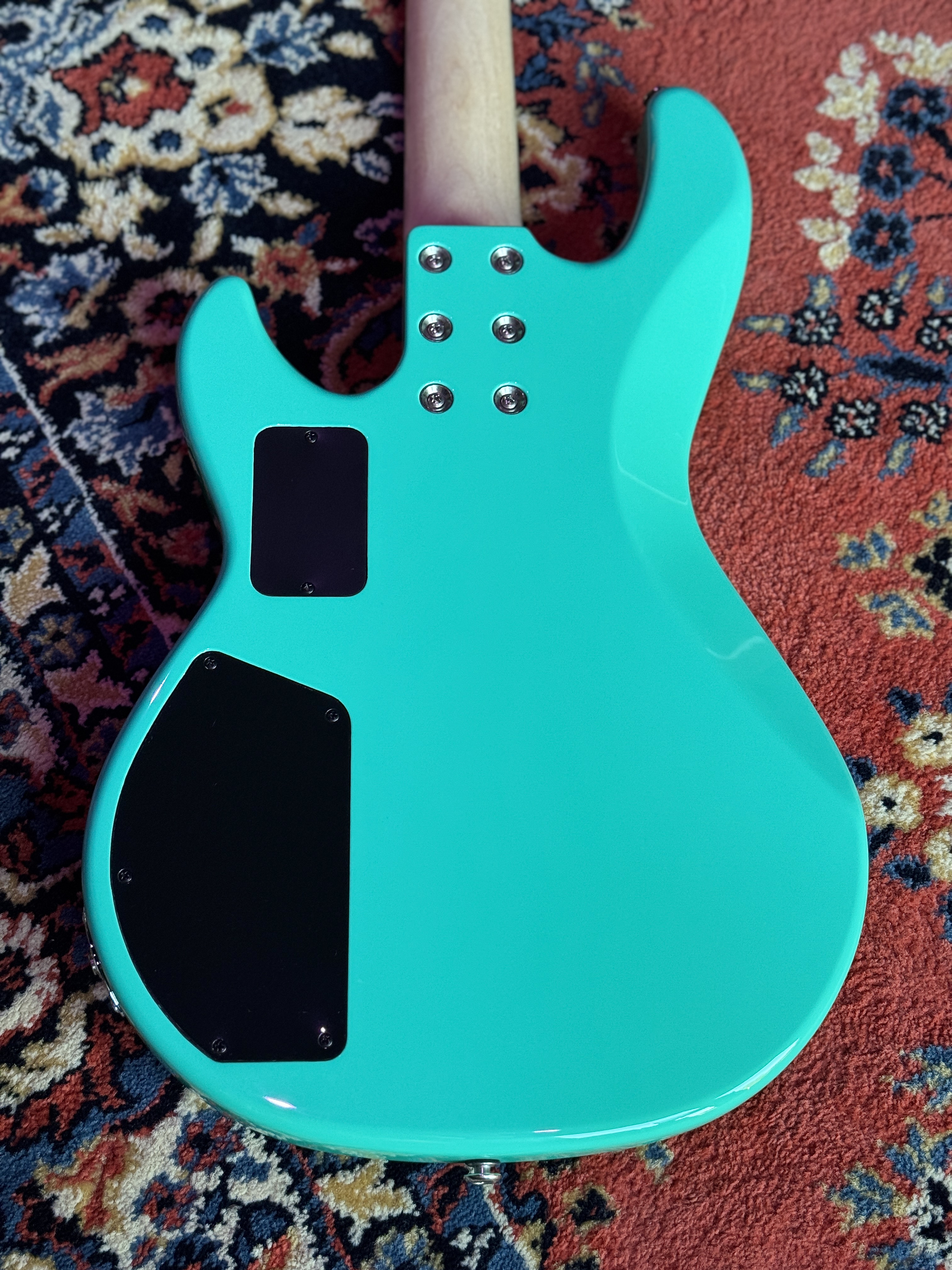 Rear body and neck plate detail of the G&L L-2000 USA