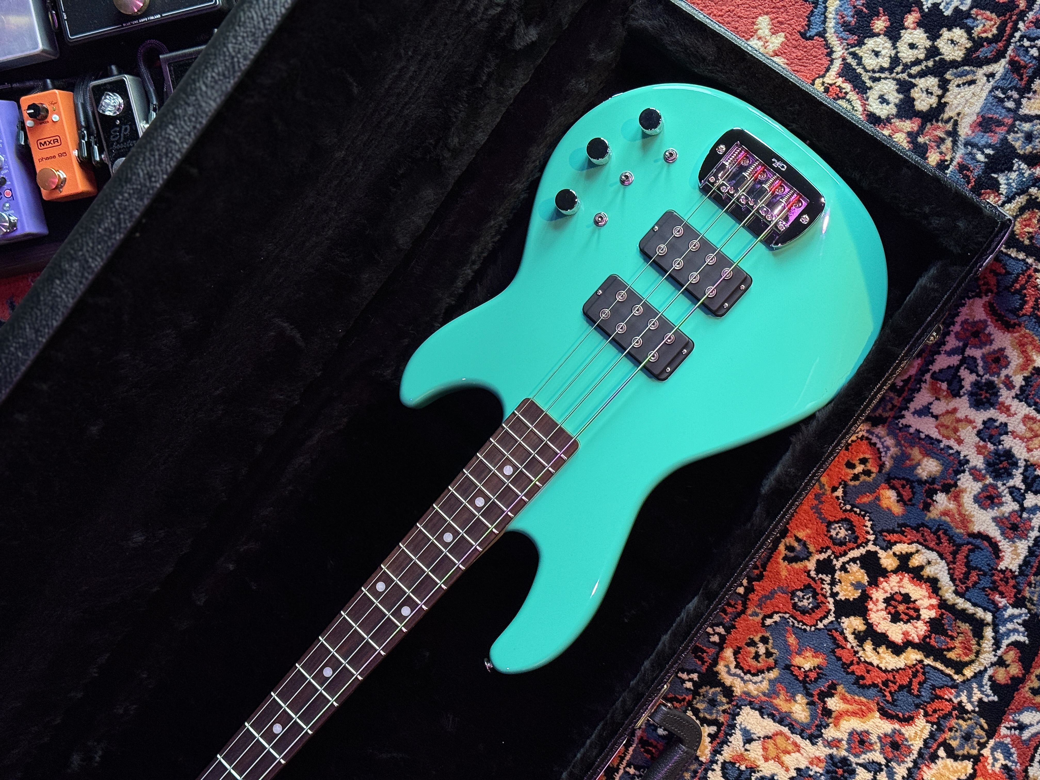 Full view of the G&L L-2000 USA laid out on a rug